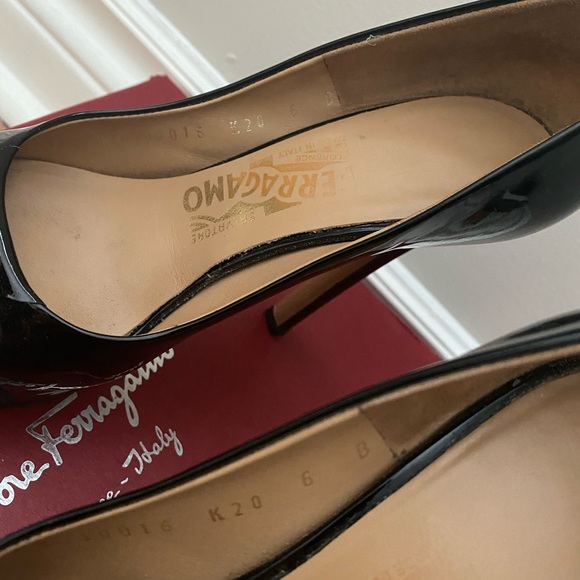 Salvatore Ferragamo Trilly Ferro Black Patent Heels (Size 6) - Picture 6 of 6